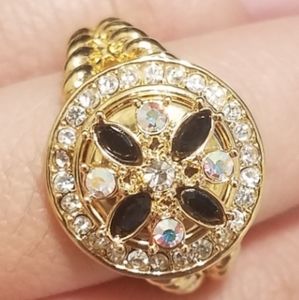 Magnolia and Vine Mini snap Ring